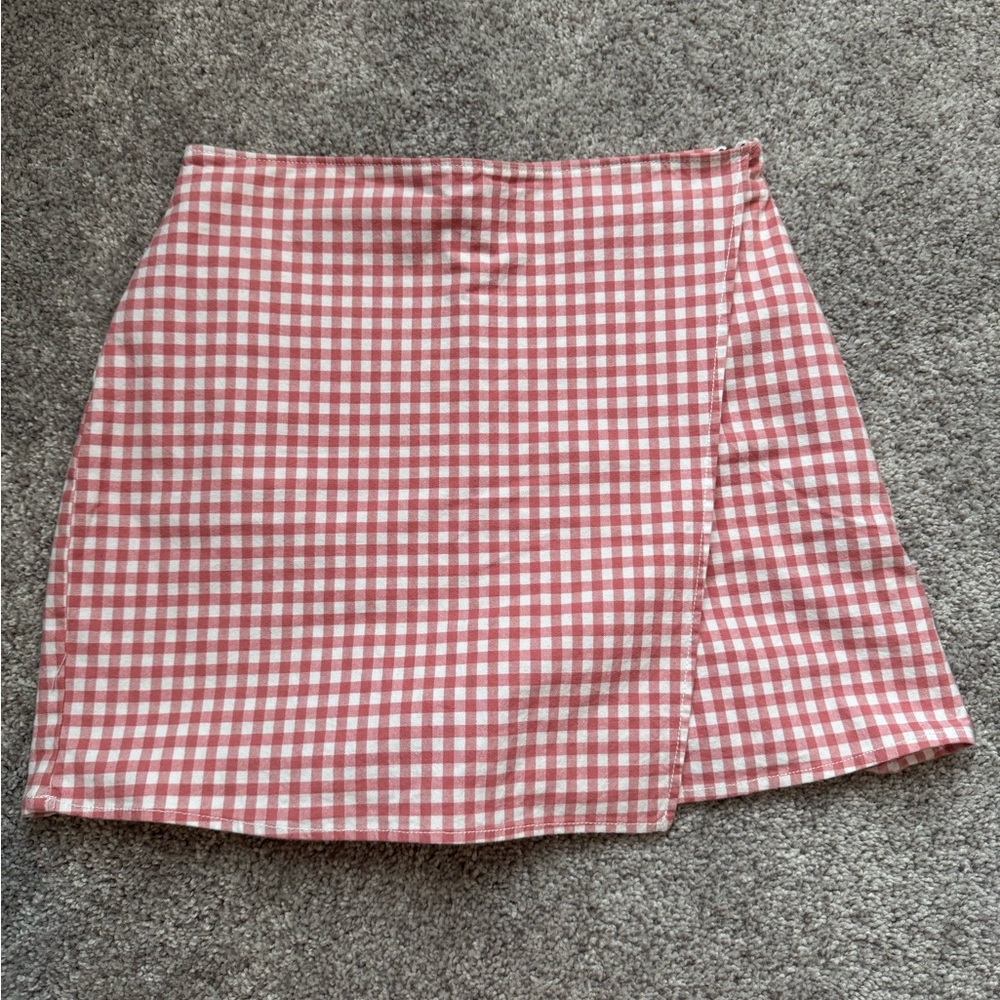 Hollister Red and White Checkered A-Line Skort